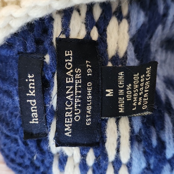 American Eagle Outfitters Navy and Cream Patterned Turtleneck Sweater - Picture 5 of 5